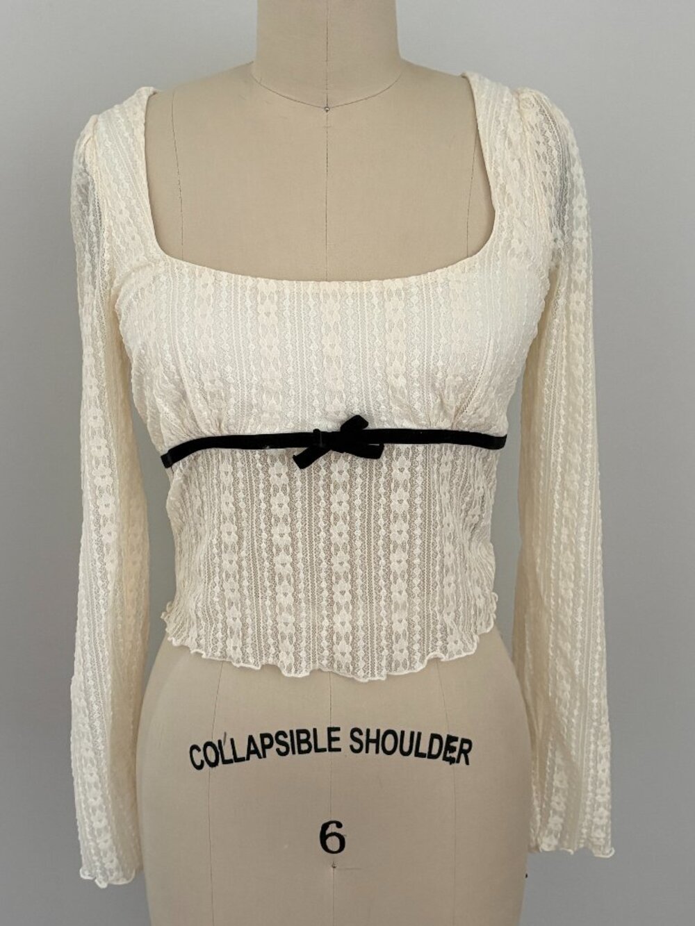 Kimchi Blue Urban Outfitters Coquette Cream Lace Long Sleeve Top Black Bow Sz M